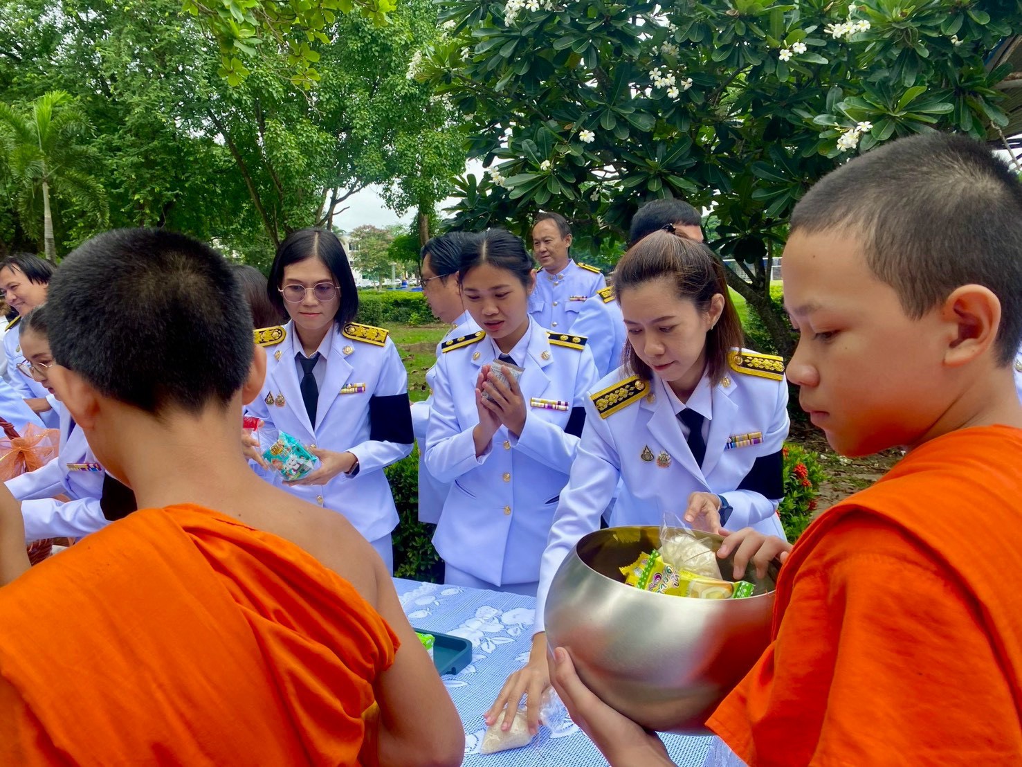 title - สำนักงานการปฏิรูปที่ดินจังหวัดเพชรบูรณ์เข้าร่วมประกอบพิธีทางศาสนา 3 ศาสนา ถวายพระราชกุศล และถวายสัตย์ปฏิญาณเพื่อเป็นข้าราชการที่ดีและพลังของแผ่นดิน เนื่องในโอกาสวันเฉลิมพระชนมพรรษา พระบาทสมเด็จพระเจ้าอยู่หัว 28 กรกฎาคม 2569